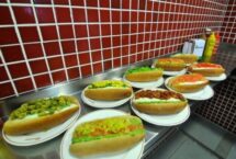 Onde comer os melhores lanches chilenos